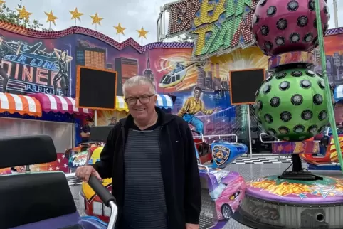Der „Break-Dancer“ ist auf dem Festplatz bereits aufgebaut. Marktmeister Peter Stauch freut sich auf den Startschuss am Freitag.