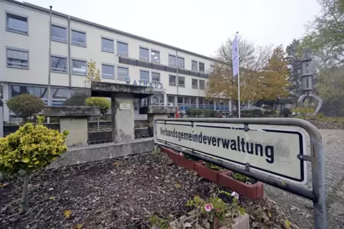 Wer wird Nachfolger von André Voges als Büroleiter im Maxdorfer Rathaus? Vielleicht kommt ja der Verbandsgemeinderat zu einer En