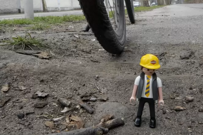 Viele Radwege in der Stadt sind ein Sanierungsfall. Viele Radwege in der Stadt sind ein Sanierungsfall.