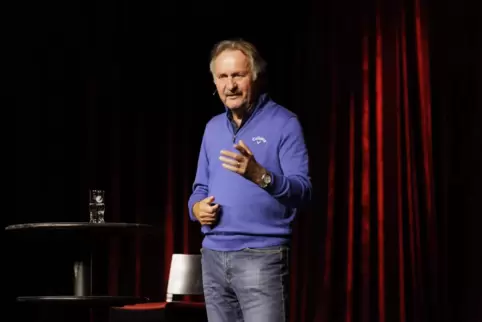 „Schweigen ist feige“: Peter Neururer. 