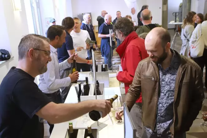 Weintasting beim Weinerlebnis Landau Südliche Weinstraße 2024. Weintasting beim Weinerlebnis Landau Südliche Weinstraße 2024.