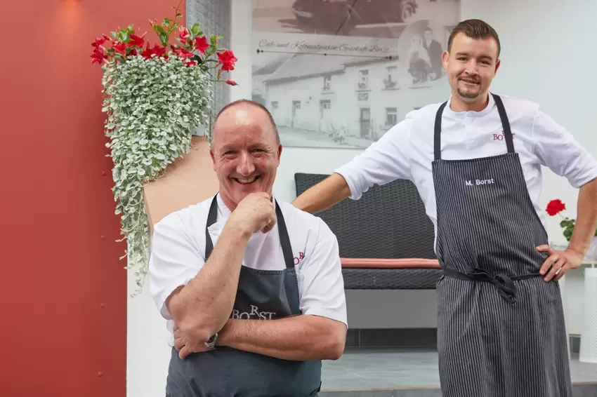 In der Küche des Restaurant Borst kochen Harry Borst (links) und Sohn Max.