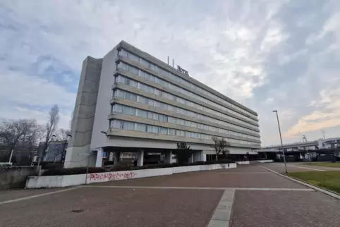 Seit über einem halben Jahr geschlossen: Leoso-Hotel am Hauptbahnhof.