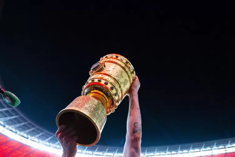 Objekt der Begierde: der DFB-Pokal.