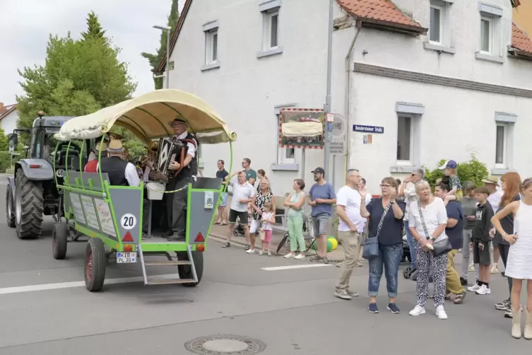 Beitr&auml;ge mit rollbarem Untersatz waren eher die Ausnahme. 