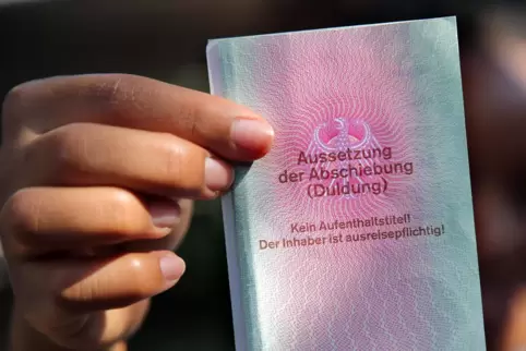 Duldung: keine Sicherheit über Dauer der Aufenthaltserlaubnis in Deutschland.
