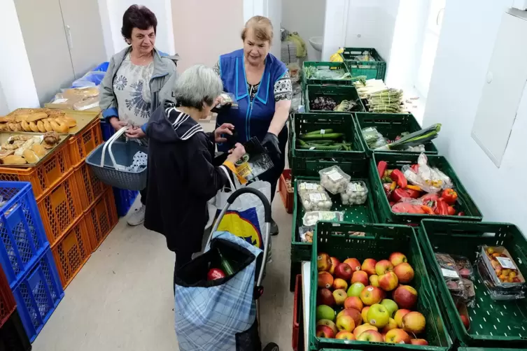 Rund 30 ehrenamtliche Helfer packen bei der Kinderhilfe mit an. &Auml;ltere Menschen auf das neue Angebot aufmerksam zu machen, ist g