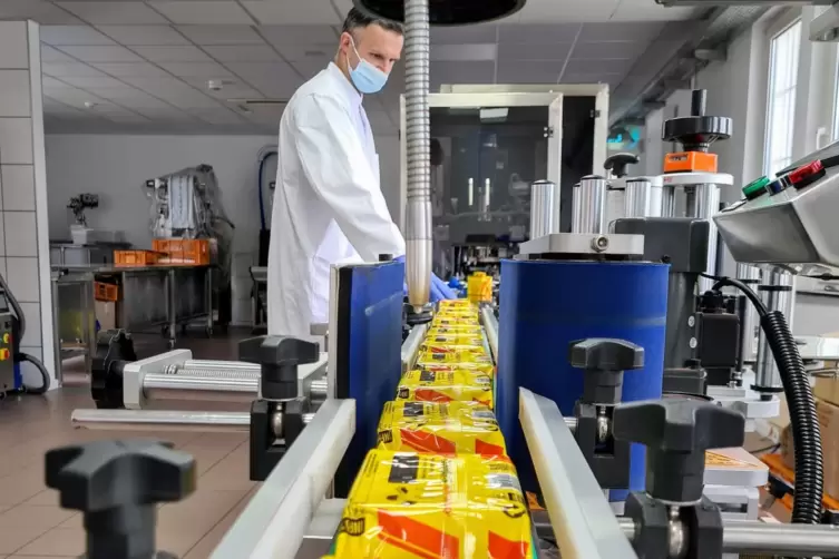Ein Blick in die Produktion von Convar. Die Pirmasenser Firma stellt unter anderem Riegel in teils ungewöhnlichen Geschmacksrich