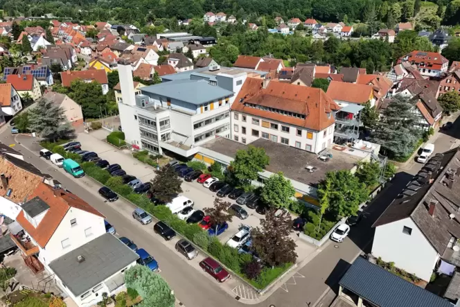 Rund 8000 Quadratmeter Fläche hat das ehemalige Krankenhaus in Annweiler. Nun soll der Komplex umgebaut werden – unter anderem f