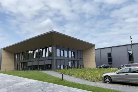 Größes Bürogebäude und größere Hallen: Rud+SpanSet GmbH hat nach nur elf Monaten Bauzeit ihr neues Domizil im Gewerbegebiet „Am 