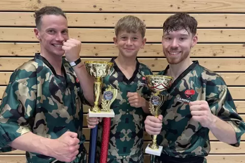 Das erfolgreiche Team der Kampfsportschule aus Ramstein (von links): Tomasz Niekowal, Orell Herzog und Sebastian Sanchez