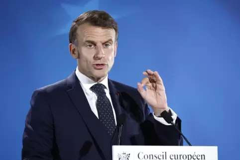 Frankreichs Präsident Emmanuel Macron bremst die Klimaschutzziele der EU ein.
