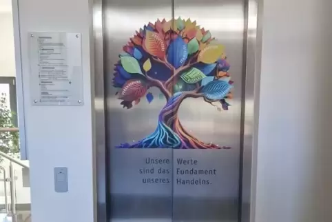 Der Wertebaum in der Verbandsgemeindeverwaltung in Dudenhofen. 