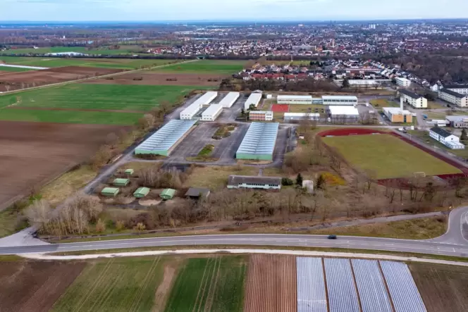 Darum geht es: die Flächen der Kaserne auf Otterstadter Gemarkung. Darum geht es: die Flächen der Kaserne auf Otterstadter Gemarkung.