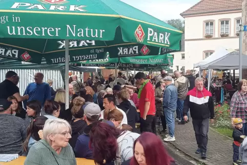 Gefeiert wird das 40. Mittelbacher Dorffest wie gewohnt an der Kirche (hier ein Bild aus dem Vorjahr). 
