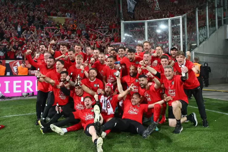 Die R&uuml;ckkehr: In Dresden kehrt der FCK 2022 in die Zweite Liga zur&uuml;ck. 