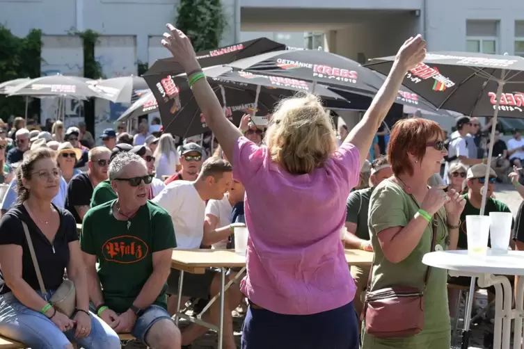 Super Stimmung beim Abschlusskonzert der Schorlewanderung. 