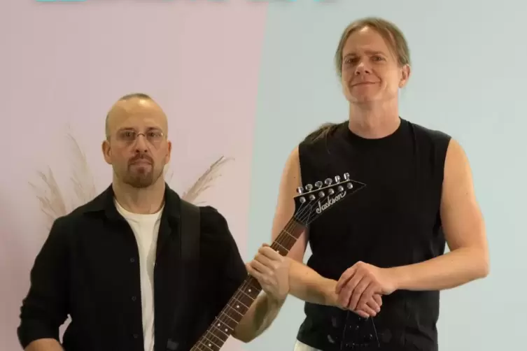 Machen melodischen Hardrock: Satin White. Das Kaiserslauterer Duoprojekt besteht aus den Musikern Frank Schnitzer (links) und Ca