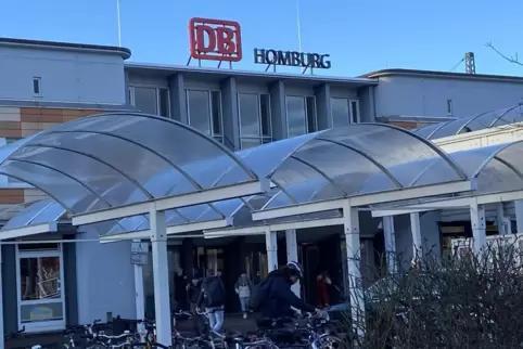 Dass im Homburger Hauptbahnhof – mit einer kurzen Unterbrechung – seit sechs Jahren die Toiletten zu sind, ist ein Problem für T