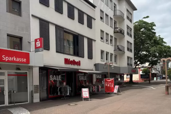 Wenn das Modehaus Niebel in einem Jahr Pirmasens verlässt, braucht es eine Nachfolgelösung am Alten Markt. Wenn das Modehaus Niebel in einem Jahr Pirmasens verlässt, braucht es eine Nachfolgelösung am Alten Markt.