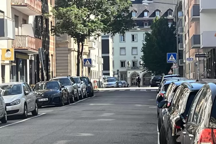 Die Stra&szlig;e zwischen den Quadraten L10 und L12 war einer der Schaupl&auml;tze des Postraubs von 1949. 