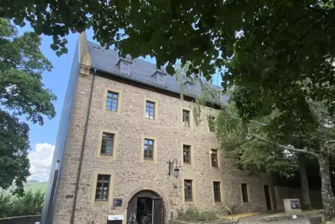 Das Musikantenland-Museum ist in der Zehntschuene auf Burg Lichtenberg untergebracht. 