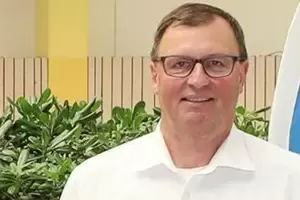 Vorreiter: Stadtsportverbandsvorsitzender Jüregn Kief. Vorreiter: Stadtsportverbandsvorsitzender Jüregn Kief.