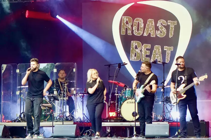 Die Band Roast Beat gastierte auf der Veltins-Bühne.