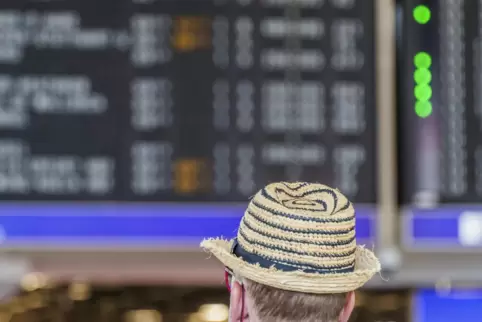 Die Länder streiten um den Beginn der Sommerferien. Kritisiert wird vor allem der späte Beginn in Bayern und Baden-Württemberg. 