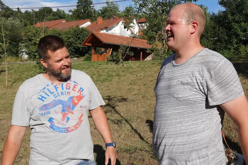 103 gegen 140 Kilogramm: Bürgermeister Benjamin Claus und Pfarrer Julian Kraul.