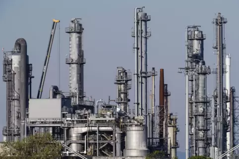 Bei einem Arbeitsunfall auf dem Gelände der BASF in Ludwigshafen wurde ein Mitarbeiter verletzt (Symbolbild). 