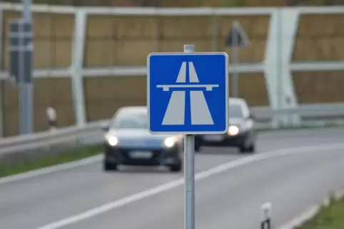 Mit dem falschen Gefährt waren zwei Frauen auf der Autobahn unterwegs. 