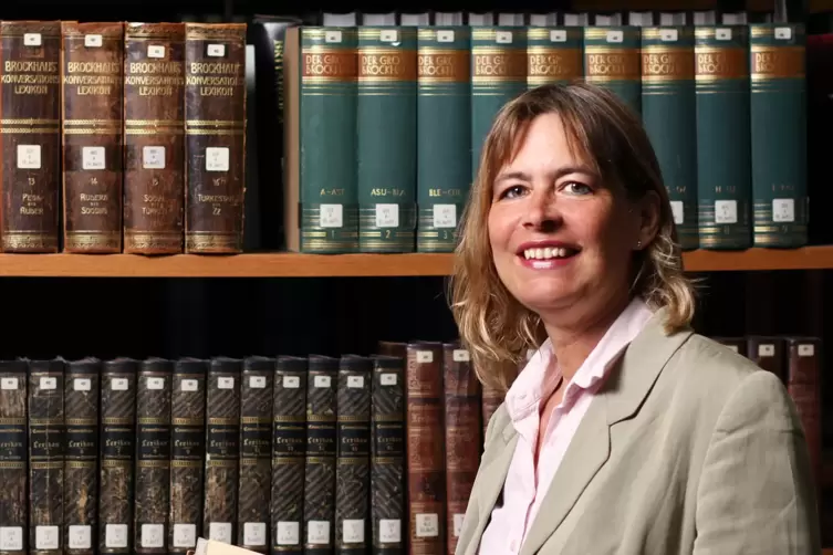Karen Joisten, Professorin f&uuml;r Theoretische Philosophie an der TU Kaiserslautern, liest am 27. Juli, ab 11 Uhr, in der Scheune d