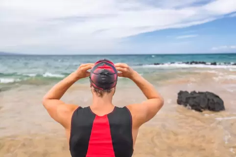 Die Kraft der Natur sollte man niemals unterschätzen, wenn man sich in offene Gewässer wagt, warnt Schwimm-Profi Leonie Beck.