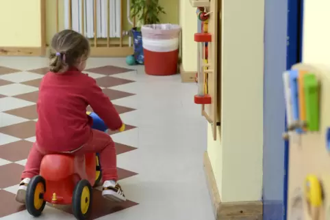 Nach Berechnungen von Elternvertretern fehlen in Ludwigshafen mehr als 3000 Betreuungsplätze in Kindertagesstätten.