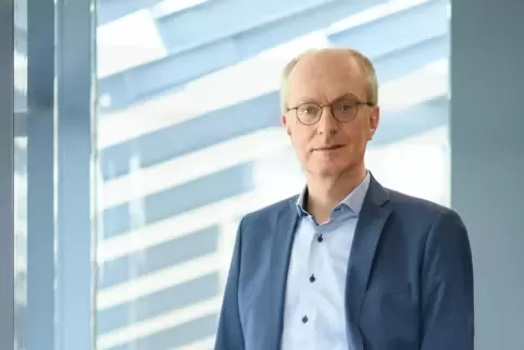 Der Mannheimer Ökonom Friedrich Heinemann befürchtet, dass sich die deutschen Staatsfinanzen in der Qualität ein Stück in Richtu