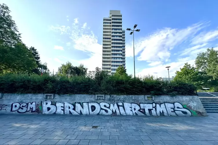 Keine Graffitientfernung ohne anschlie&szlig;enden Schutzanstrich: So will die Stadt gegen die Schmierereien in der Stadtmitte vorgehe