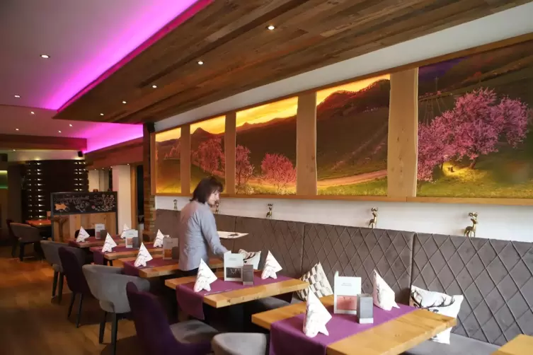Auch ein Restaurant geh&ouml;rt zum Hotel.