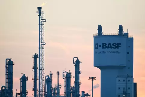Bei der BASF stehen derzeit Revisionsarbeiten im Kraftwerk Süd an.