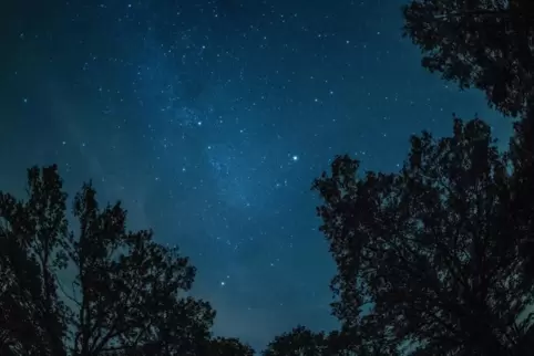 Mit dem Arbeitskreis Astronomie und Geophysik können Leser am Dienstag mehr über Sterne, Planeten und alles andere, was am Himme