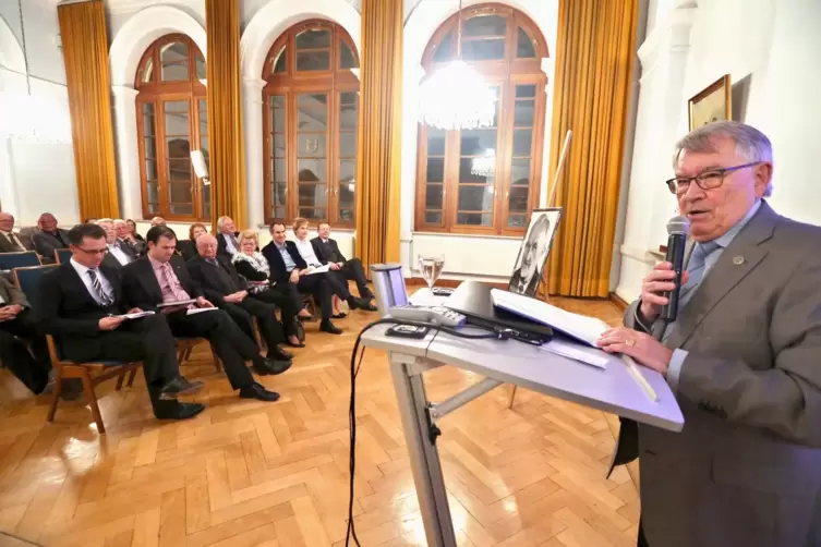 70 Jahre CDU in Germersheim. Laudator Horst Rieder hatte 2015 viele Geschichten zu erz&auml;hlen. 