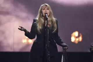 Stevie Nicks, hier bei der Einführung in die Rock & Roll Hall of Fame. 