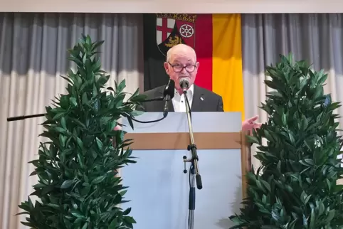 Der Vorsitzende des VdK-Landesverbands Willi Jäger hielt die Festrede zum 75. Jubiläum des VdK-Kreisverbands Pirmasens.