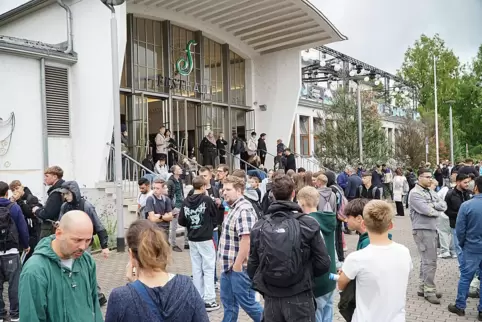 Am 9. September gehört die Festhalle wieder den Schülern, die zur Ausbildungsmesse ZAM strömen. Am 9. September gehört die Festhalle wieder den Schülern, die zur Ausbildungsmesse ZAM strömen.