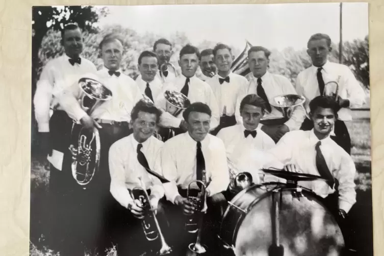Die Gr&uuml;nder der Bl&auml;serphilharmonie Dannstadt. Stehend von links Franz Basner, Theo Sch&ouml;nbucher, Hilmar St&ouml;cklein, Franz Schwab, 