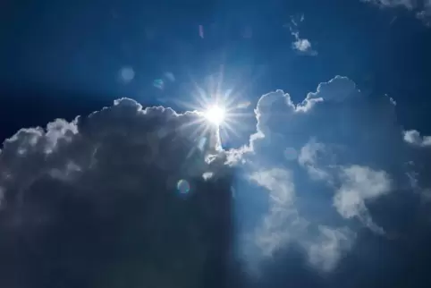 Am Mittwochnachmittag erreichen Wolken von Frankreich her die Westpfalz.