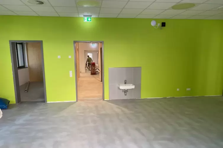 Blick in die neuen R&auml;ume im Erdgeschoss: Dort laufen die Arbeiten am Boden, dann folgt die Inneneinrichtung.