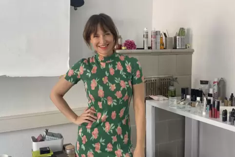 Seit 2021 sorgt Liz Webster in ihrem Salon dafür, dass sich Frauen mit einer neuen Frisur und einem neuen Styling wohlfühlen.