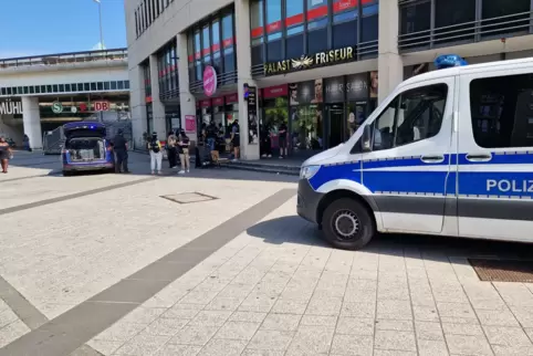 Erfolgreich: Polizei auf dem Berliner Platz.