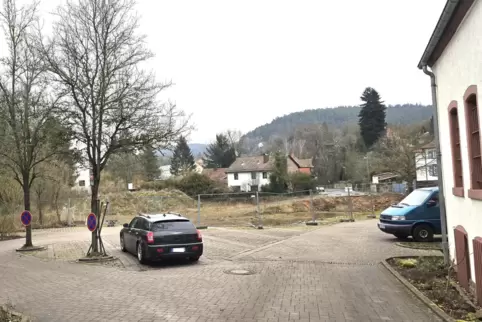 Blick auf das Areal, auf dem in Waldfischbach ein neues Feuerwehrhaus gebaut werden kann. 